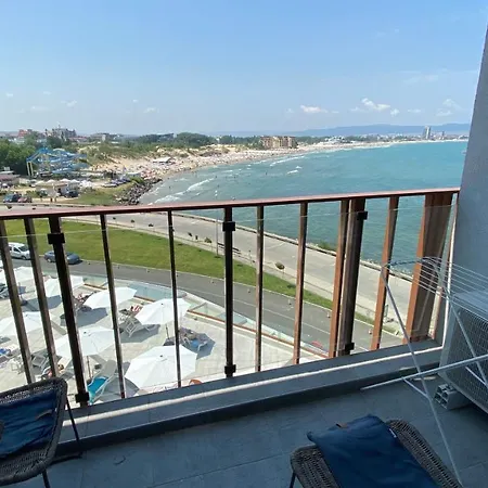 Paradiso 'в' 408 Private * Νεσέμπαρ