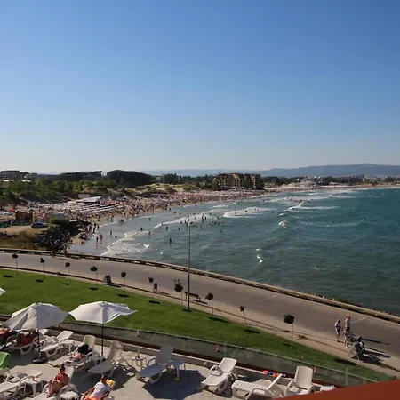 Paradiso 'в' 408 Private Apartment Nesebar