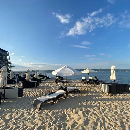 Paradiso 'в' 408 Private Apartment Nesebar