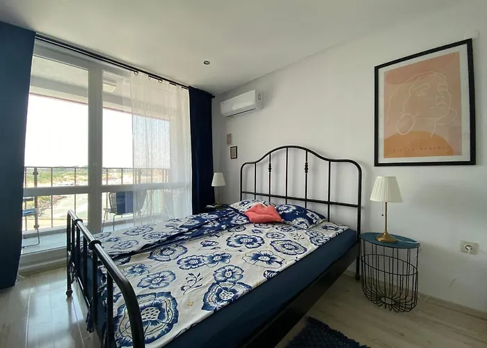 Paradiso 'в' 408 Private *